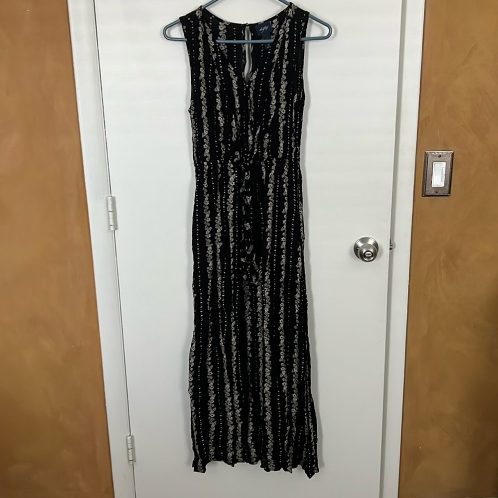 Super cute shorts jumper with long skirt size small